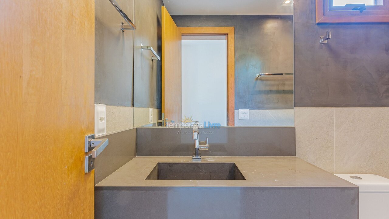 Casa para aluguel de temporada em Mata de São João (Praia do Forte)