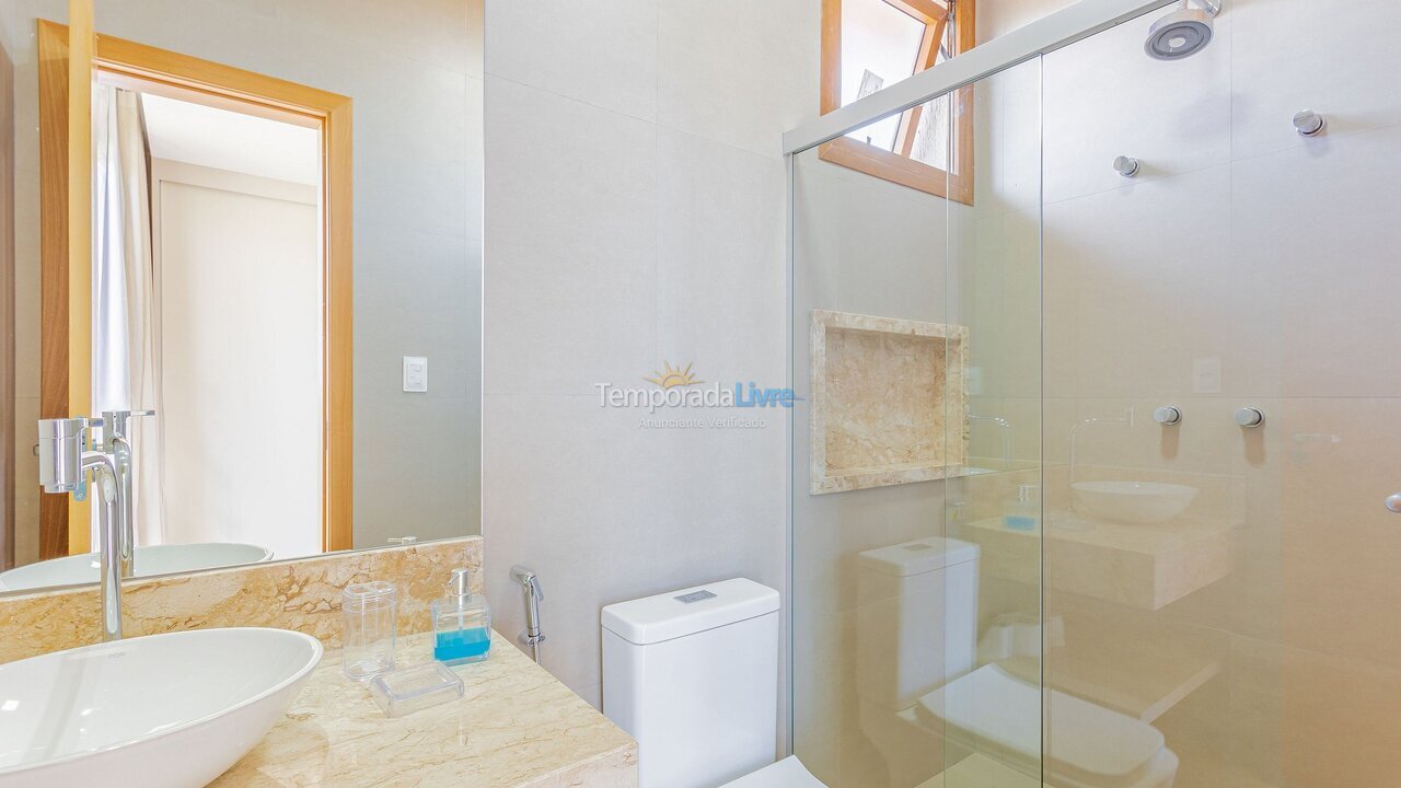 Casa para aluguel de temporada em Mata de São João (Praia do Forte)