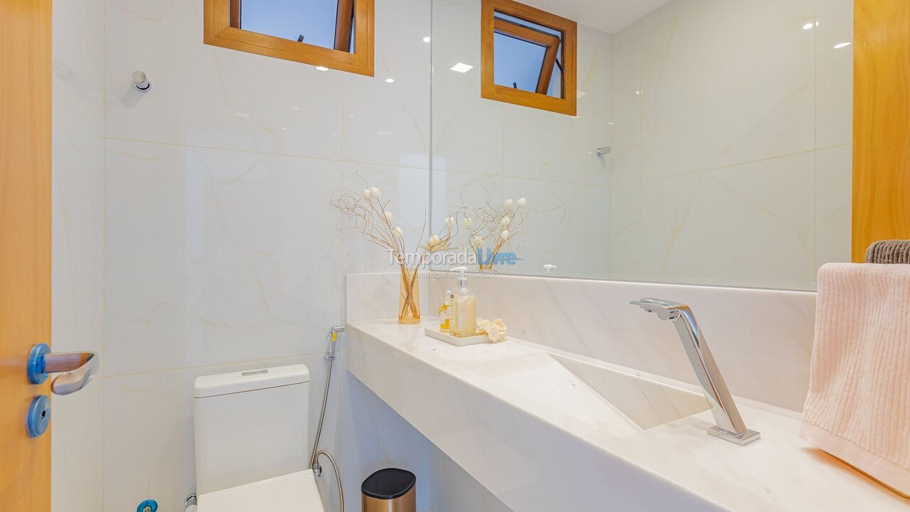 Casa para aluguel de temporada em Mata de São João (Praia do Forte)