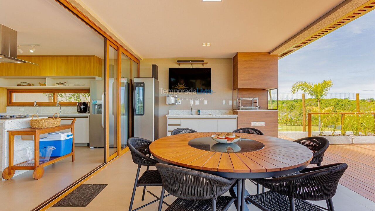 Casa para aluguel de temporada em Mata de São João (Praia do Forte)