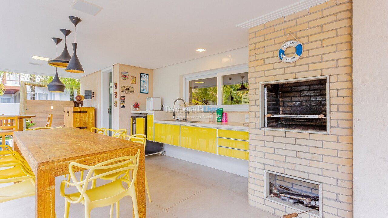 Casa para alquiler de vacaciones em Camaçari (Praia de Guarajuba)