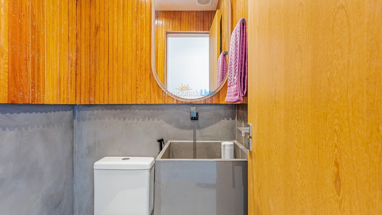 Casa para aluguel de temporada em Mata de São João (Praia do Forte)