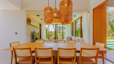 Casa de lujo con 6 suites y servicio de limpieza incluido