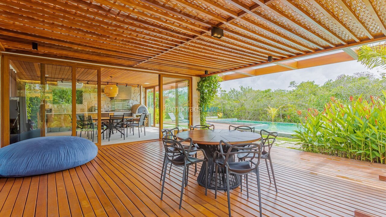 Casa para aluguel de temporada em Mata de São João (Praia do Forte)