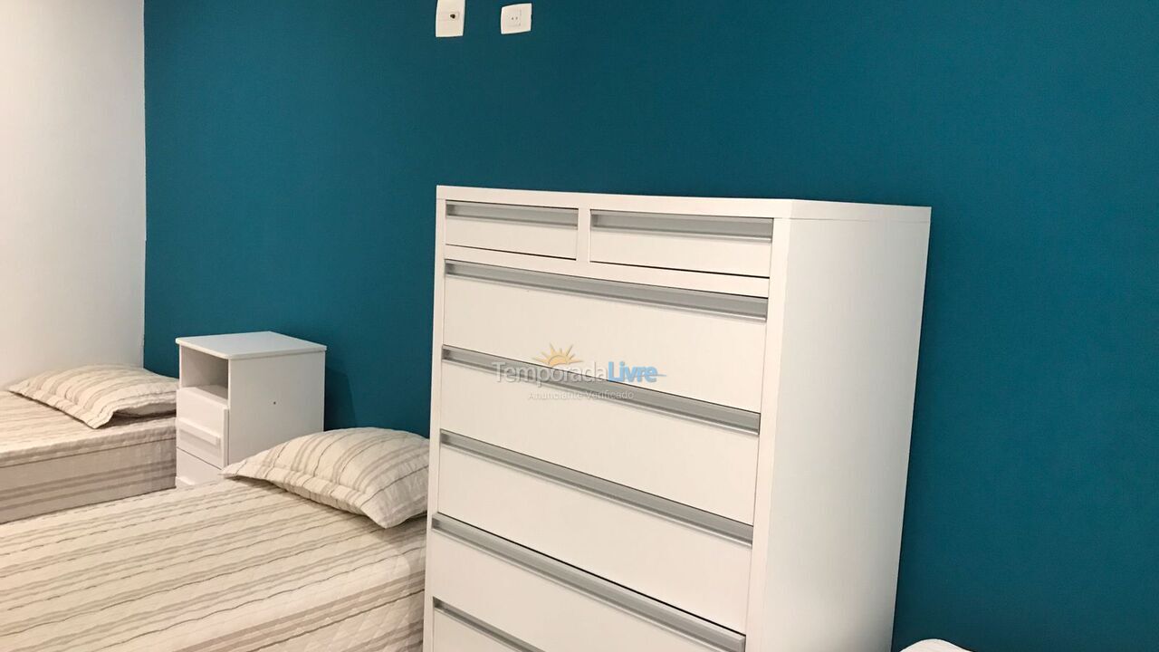 Apartamento para aluguel de temporada em Ubatuba (Praia Grande)