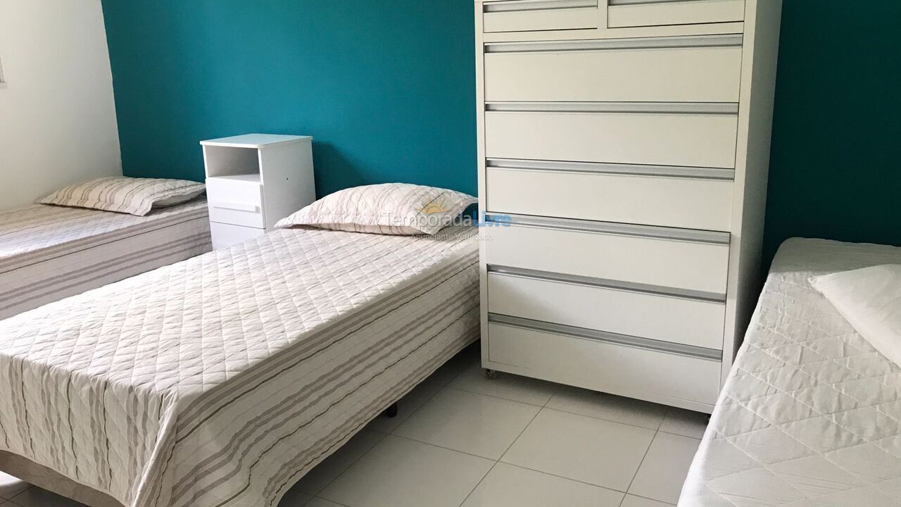 Apartamento para aluguel de temporada em Ubatuba (Praia Grande)