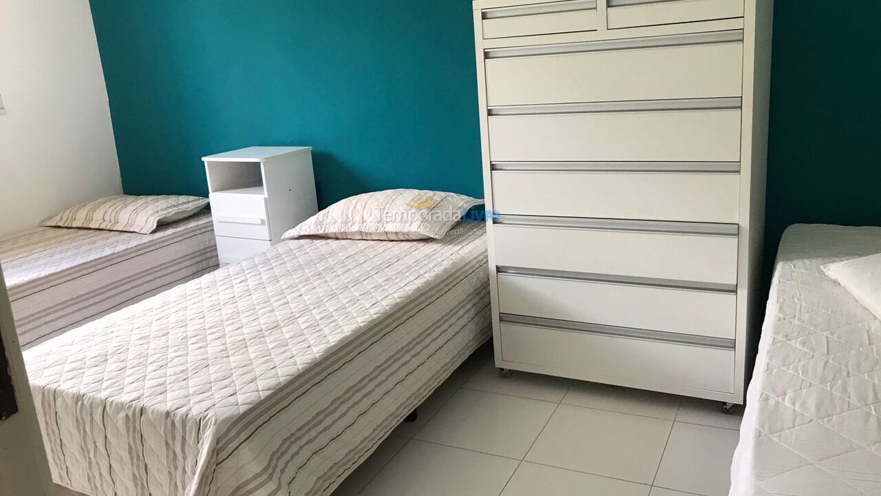 Apartamento para aluguel de temporada em Ubatuba (Praia Grande)