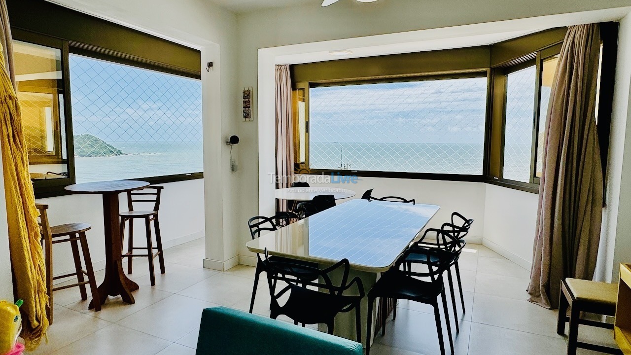 Apartamento para aluguel de temporada em Balneário Camboriú (Praia Central)