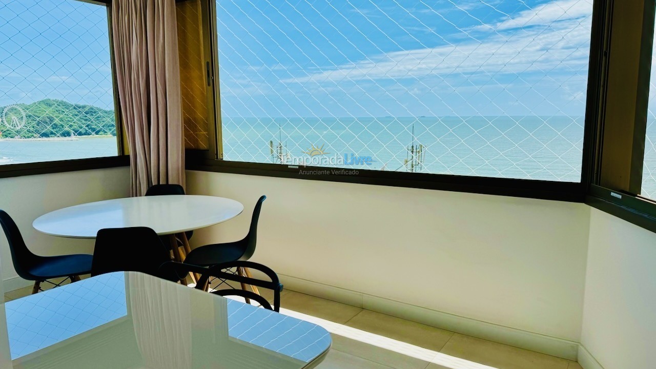 Apartamento para aluguel de temporada em Balneário Camboriú (Praia Central)