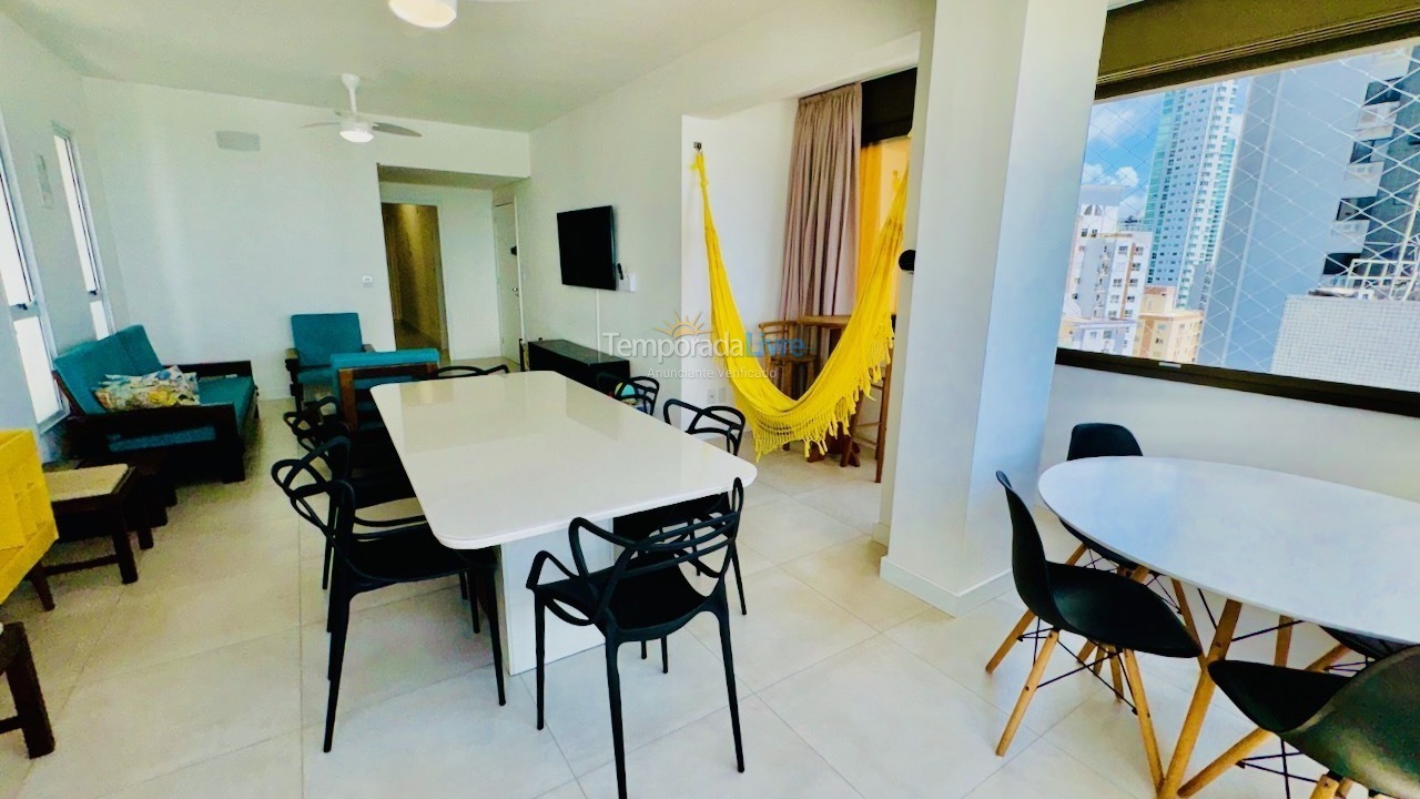 Apartamento para aluguel de temporada em Balneário Camboriú (Praia Central)