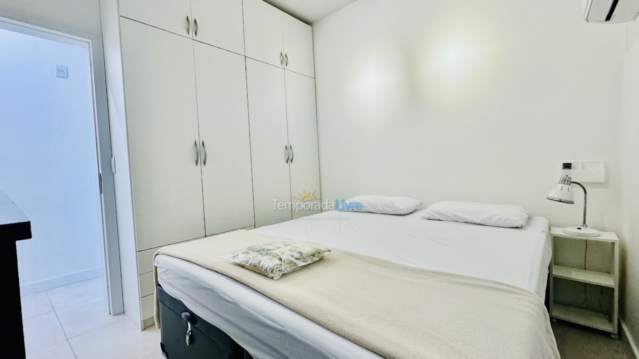 Apartamento para aluguel de temporada em Balneário Camboriú (Praia Central)