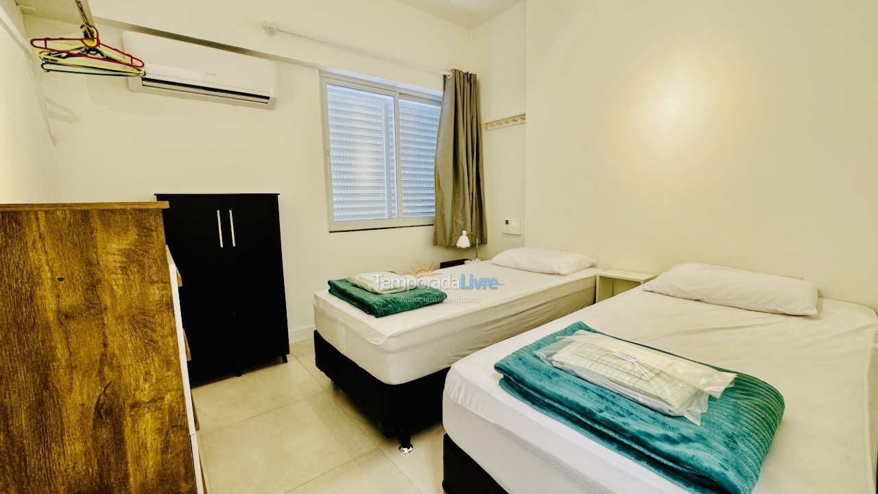 Apartamento para aluguel de temporada em Balneário Camboriú (Praia Central)