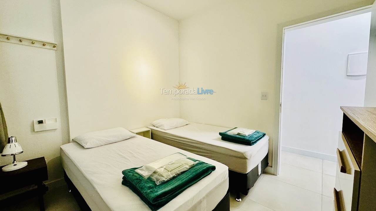 Apartamento para aluguel de temporada em Balneário Camboriú (Praia Central)