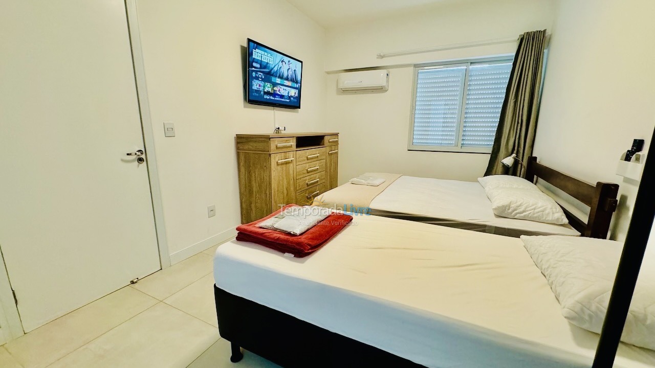 Apartamento para aluguel de temporada em Balneário Camboriú (Praia Central)