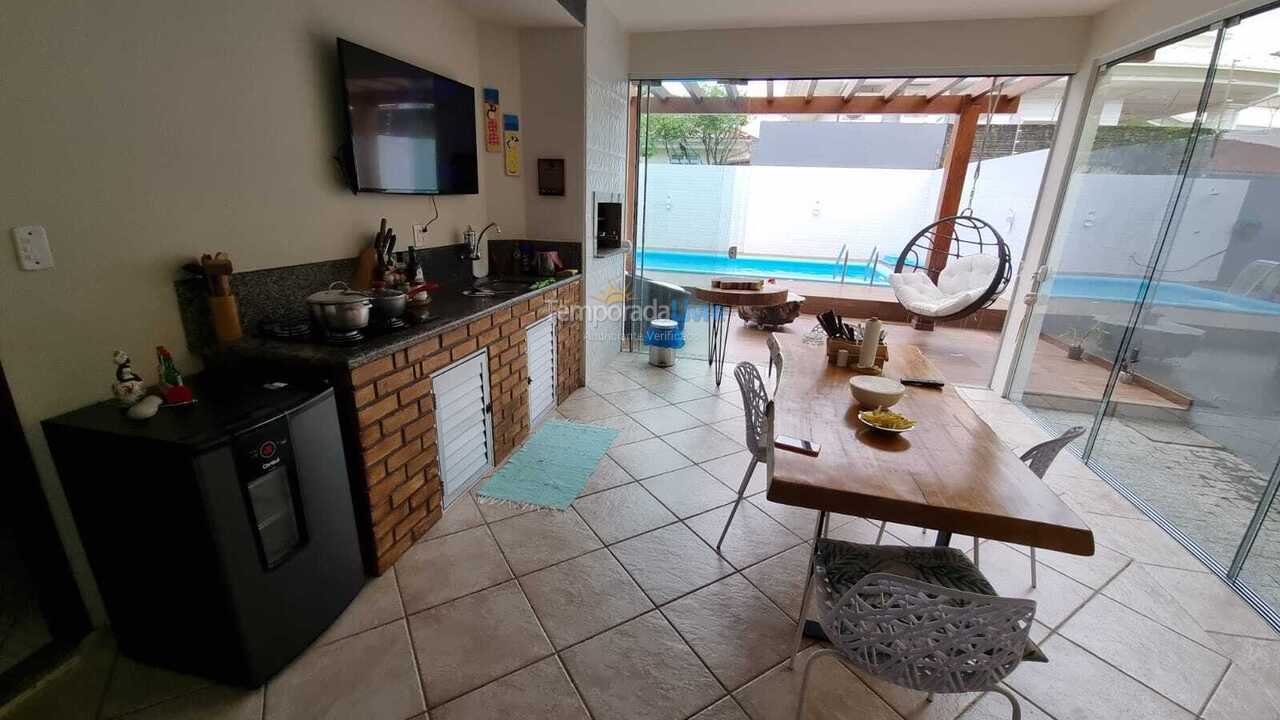 Casa para alquiler de vacaciones em Florianópolis (Corrego Grande)