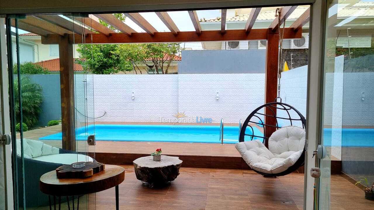 Casa para alquiler de vacaciones em Florianópolis (Corrego Grande)