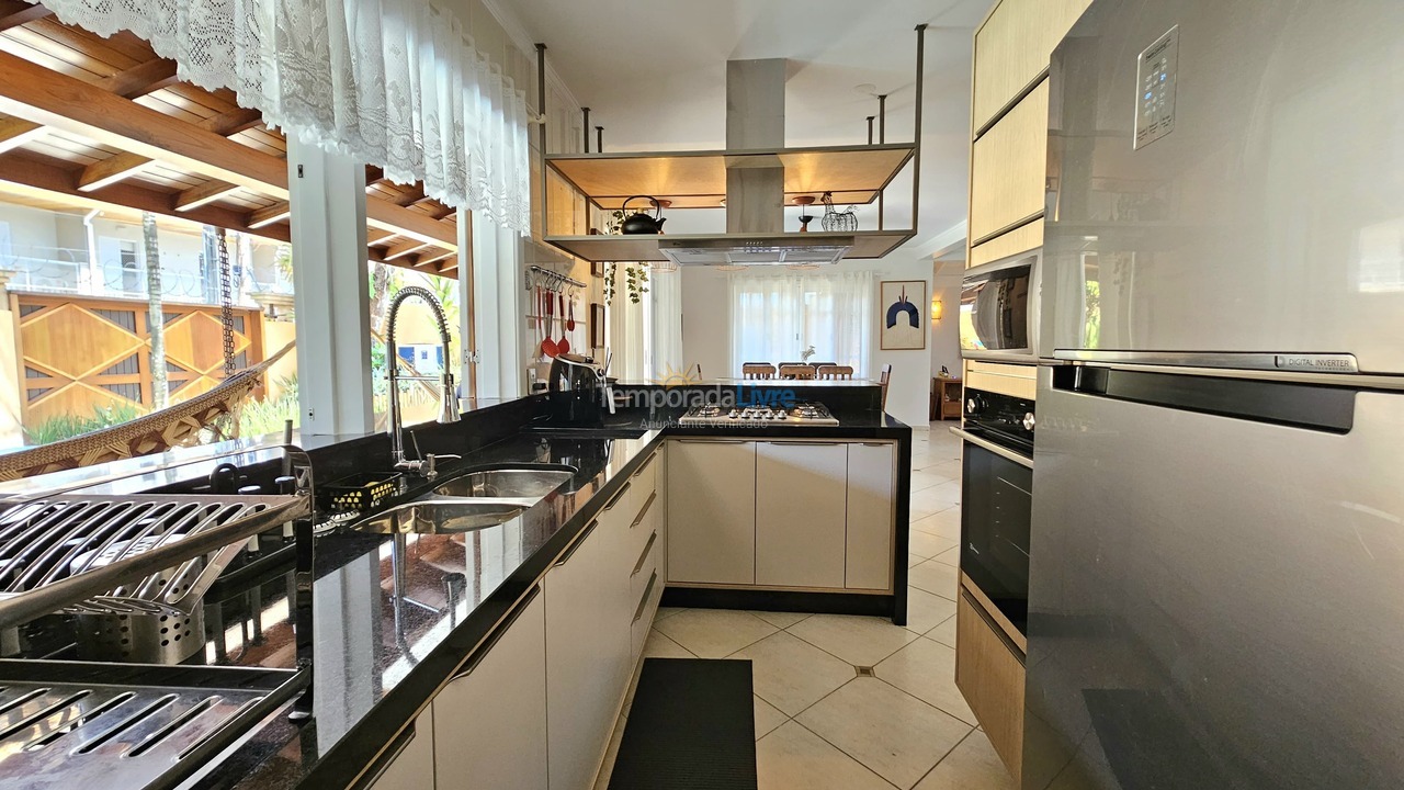 Casa para alquiler de vacaciones em São Sebastião (Juquehy)