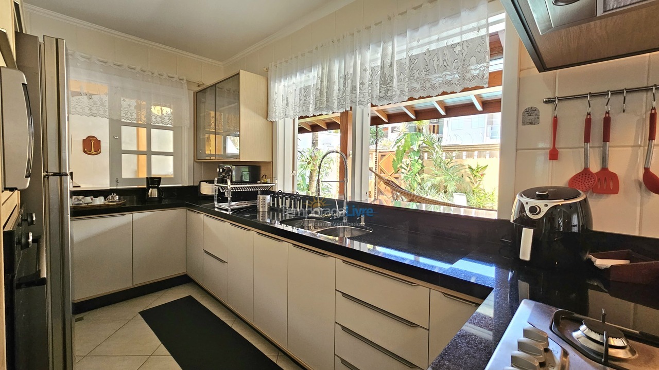 Casa para alquiler de vacaciones em São Sebastião (Juquehy)