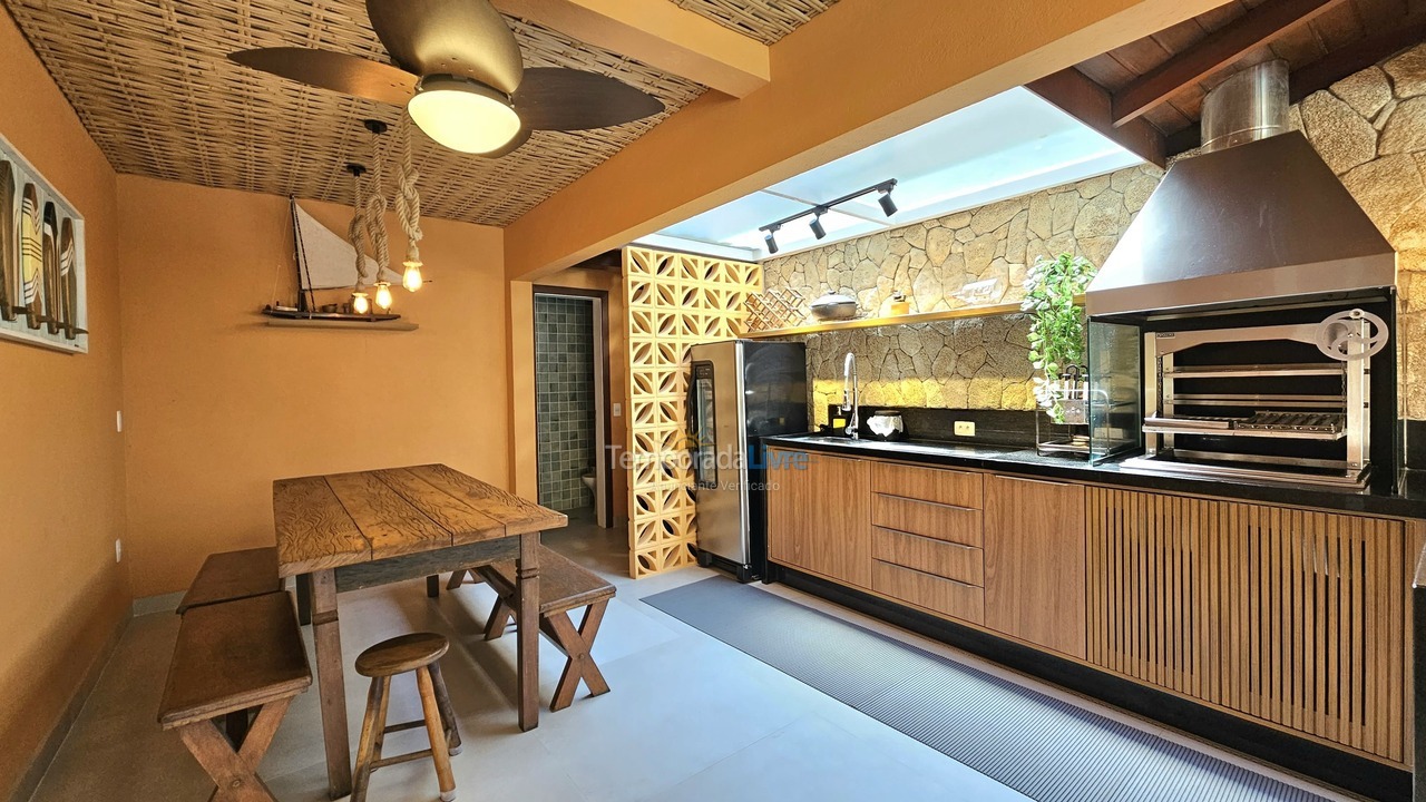 Casa para alquiler de vacaciones em São Sebastião (Juquehy)