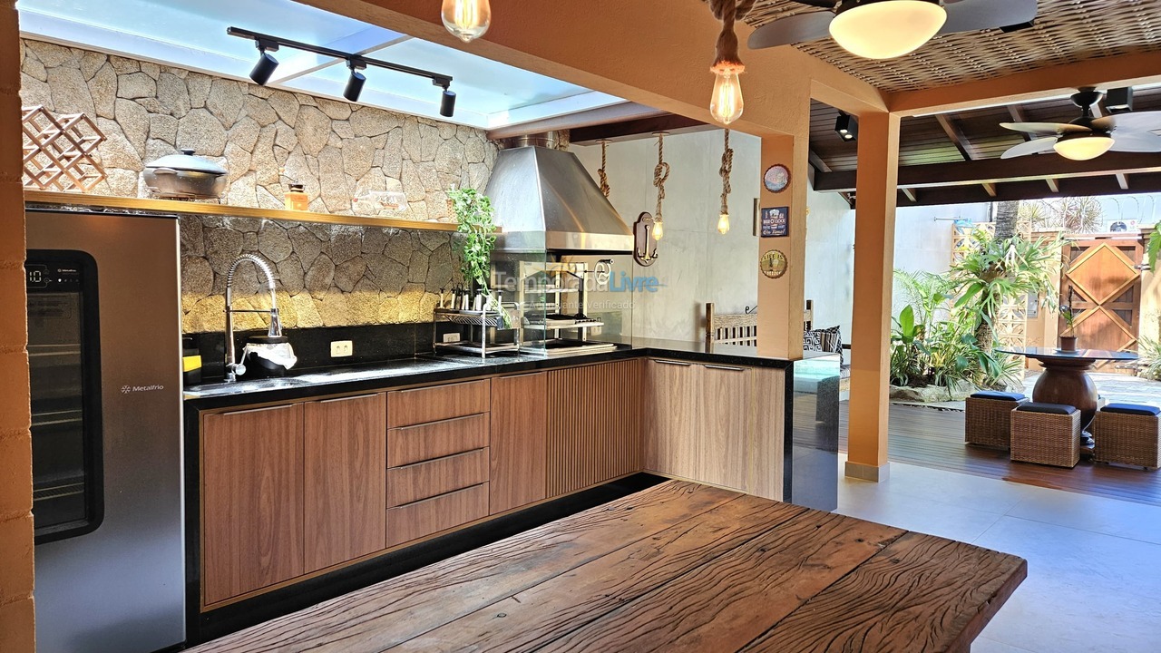 Casa para alquiler de vacaciones em São Sebastião (Juquehy)