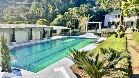 MANSÃO CENTENÁRIA EM MEIO A FLORESTA - Eventos e hospedagem