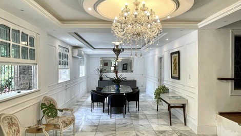 MANSÃO CENTENÁRIA EM MEIO A FLORESTA - Eventos e hospedagem