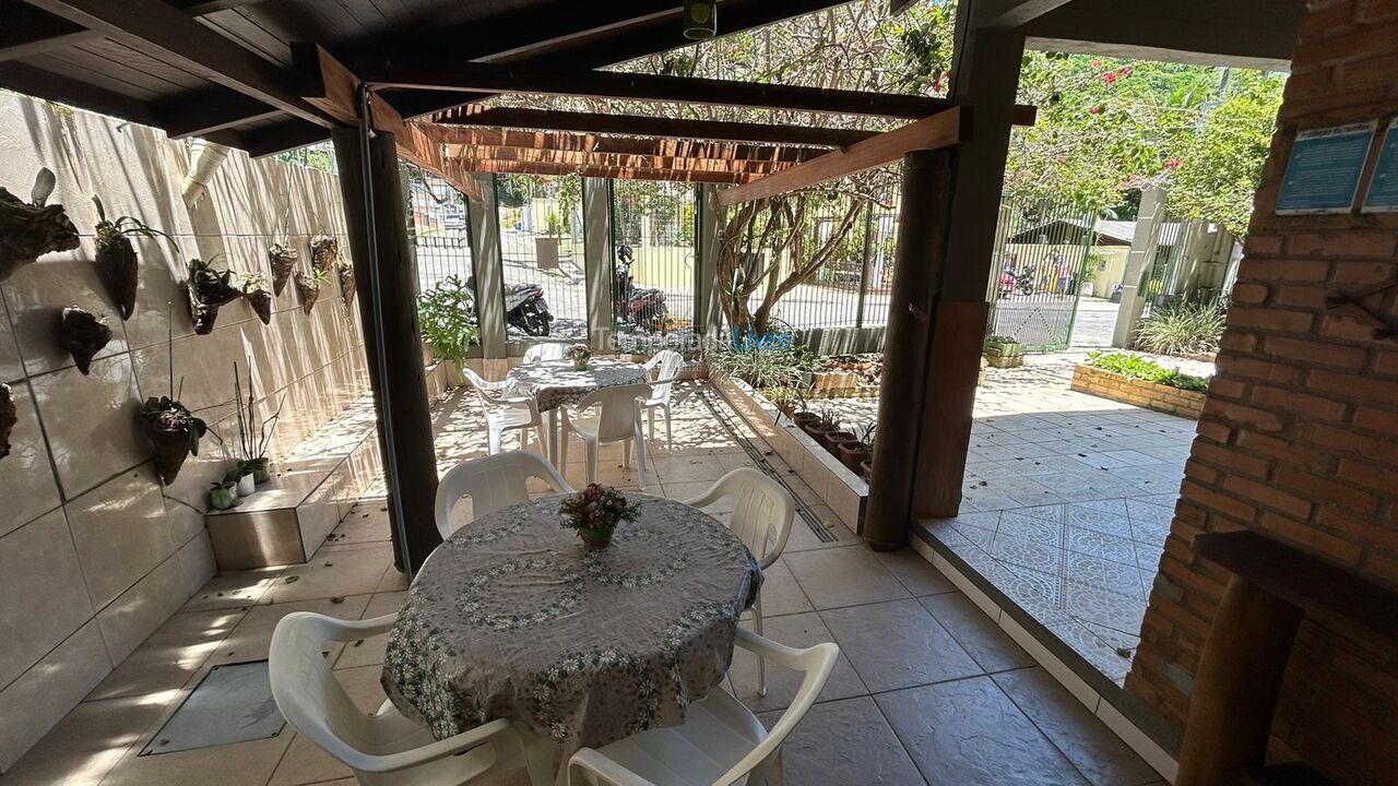 House for vacation rental in Bombinhas (Praia de Bombas)