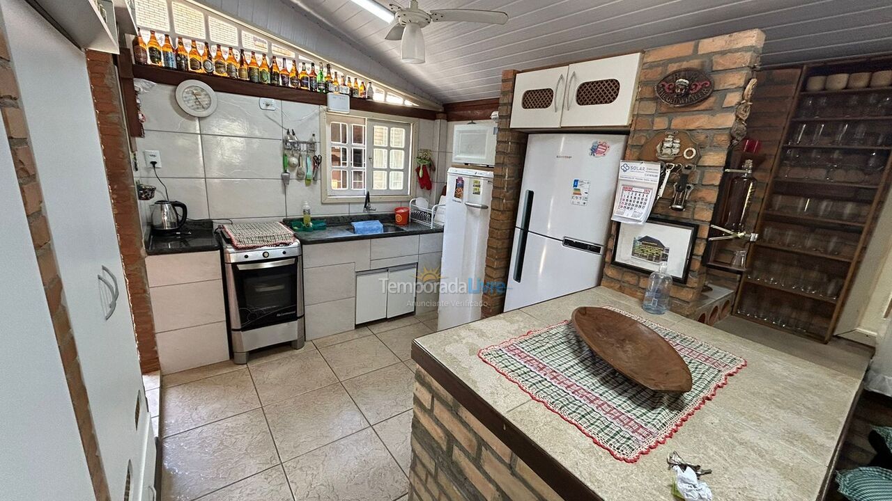 House for vacation rental in Bombinhas (Praia de Bombas)