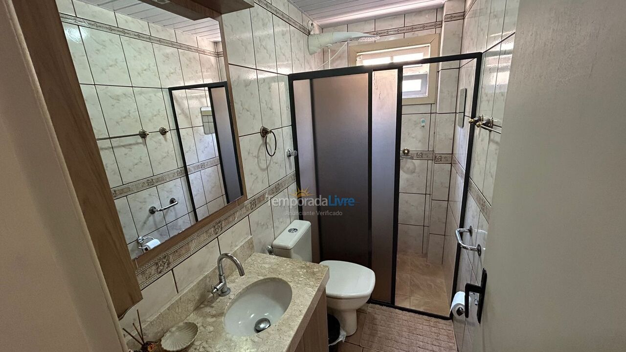 House for vacation rental in Bombinhas (Praia de Bombas)