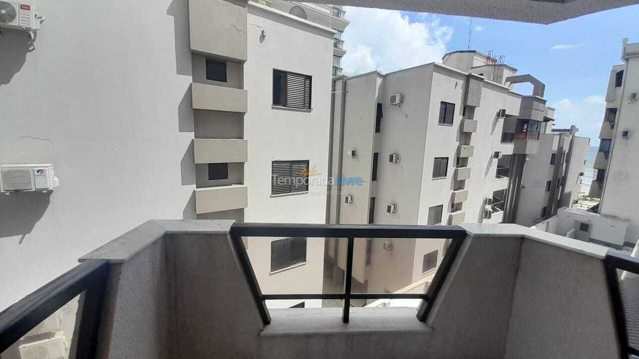 Apartment for vacation rental in Itapema (Meia Praia)