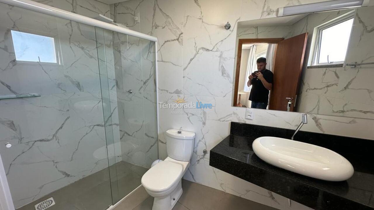 Apartamento para aluguel de temporada em Bombinhas (Canto Grande)