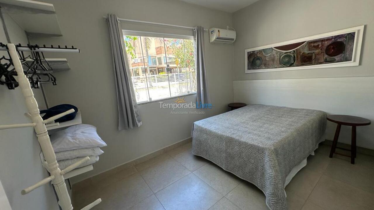 Apartamento para aluguel de temporada em Bombinhas (Canto Grande)