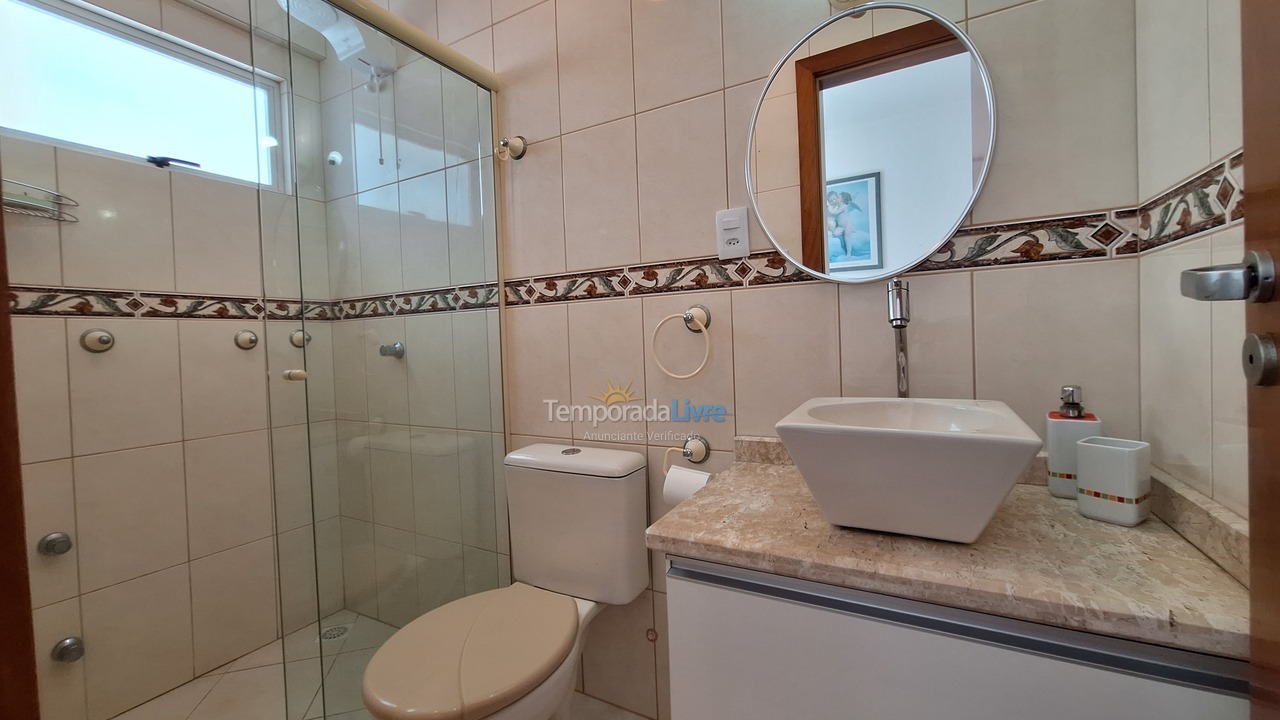 Apartment for vacation rental in Bombinhas (Praia de Bombas)