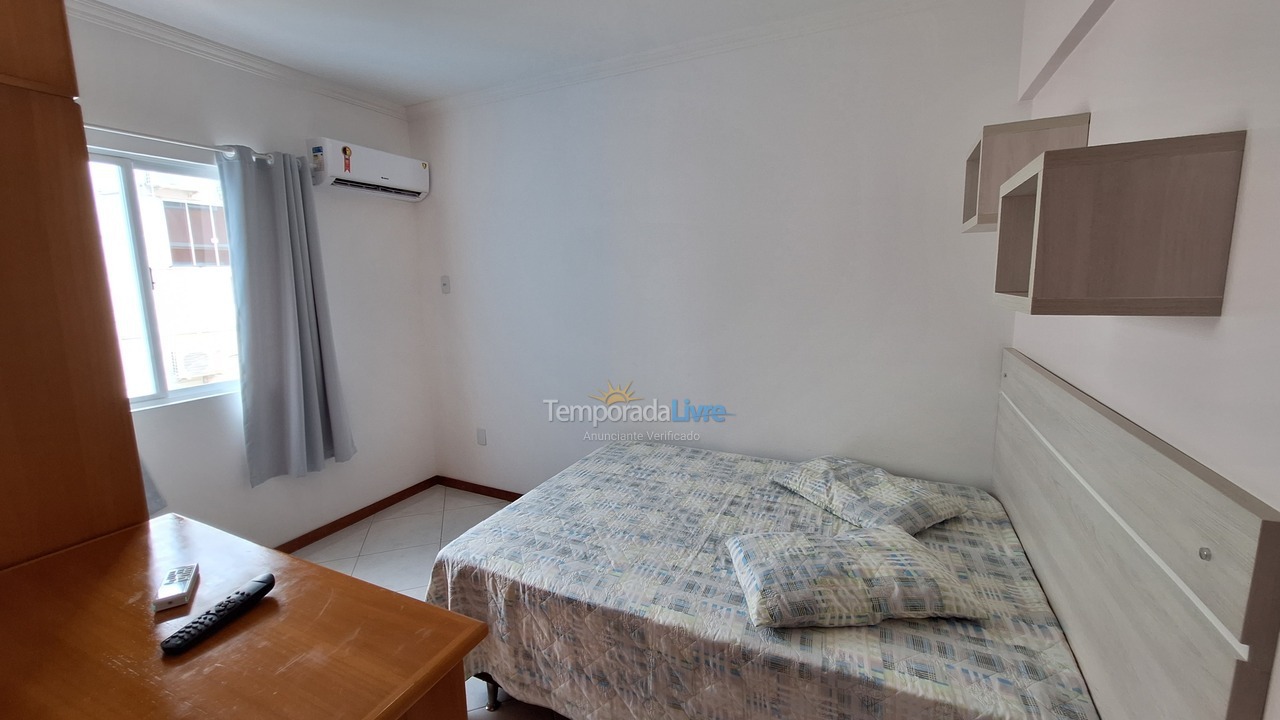 Apartment for vacation rental in Bombinhas (Praia de Bombas)