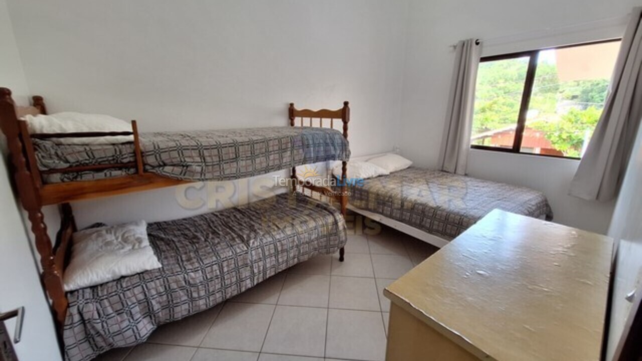 Casa para alquiler de vacaciones em Bombinhas (Praia de Bombas)