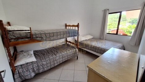 CASA ADOSADA EN PLAYA DE BOMBAS