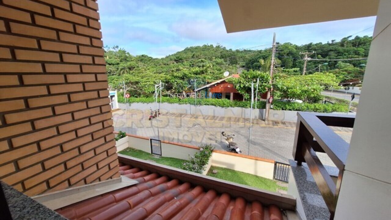 Casa para alquiler de vacaciones em Bombinhas (Praia de Bombas)