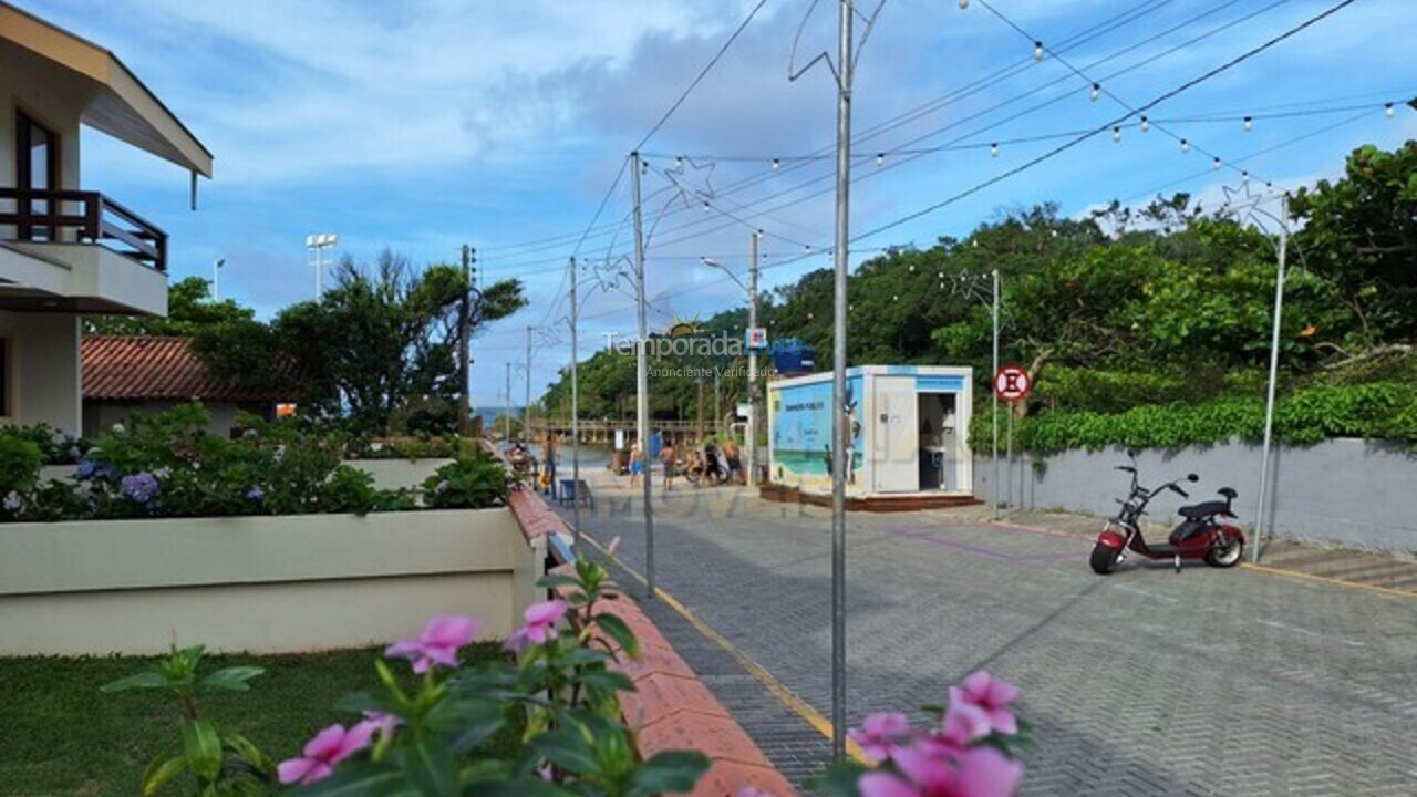 Casa para alquiler de vacaciones em Bombinhas (Praia de Bombas)