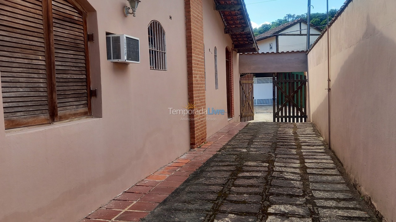 Casa para alquiler de vacaciones em Ilhabela (Perequê)