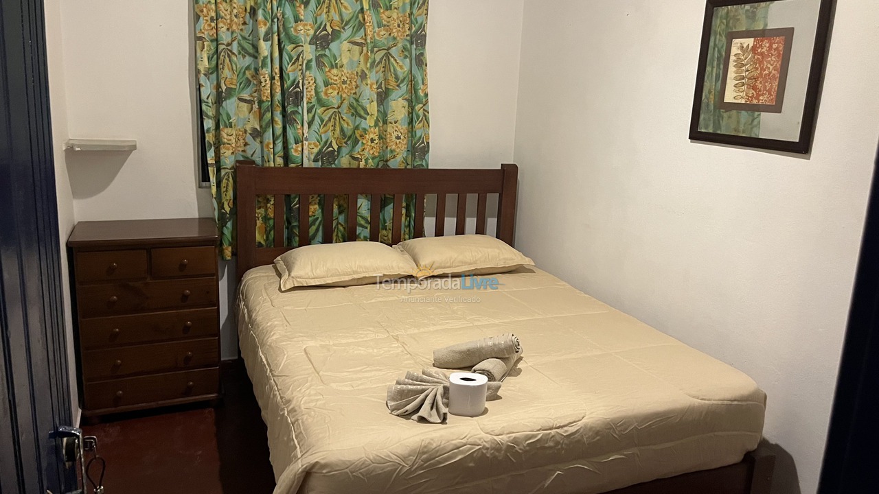 Casa para aluguel de temporada em Ubatuba (Enseada)