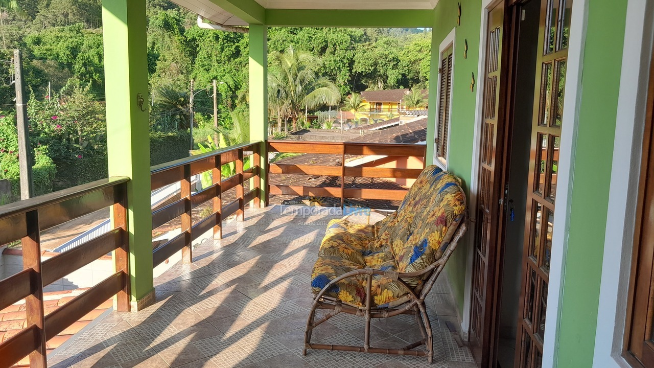 Casa para aluguel de temporada em Ubatuba (Pereque Mirim)