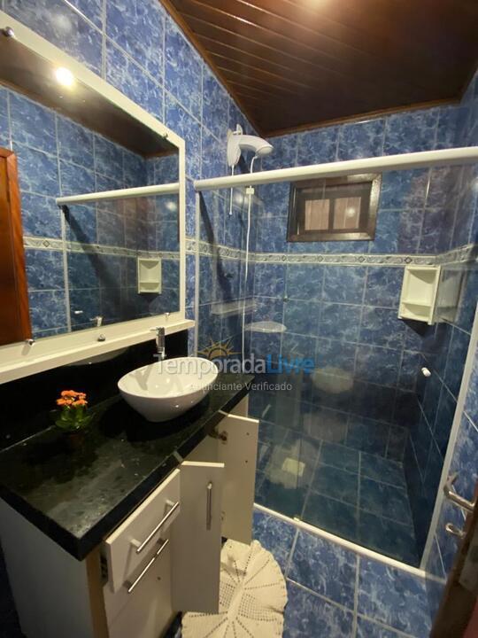 Casa para aluguel de temporada em Bombinhas (Praia de Bombinhas)