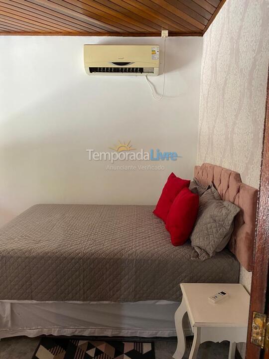 Casa para aluguel de temporada em Bombinhas (Praia de Bombinhas)