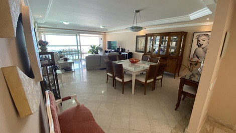 Apartamento frontal em riviera
