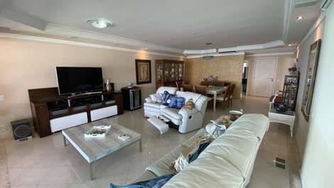 Apartamento frontal em riviera