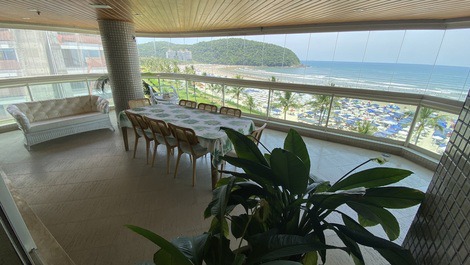 Apartamento frontal em riviera