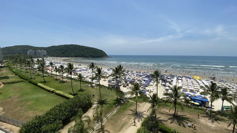 Apartamento frontal em riviera