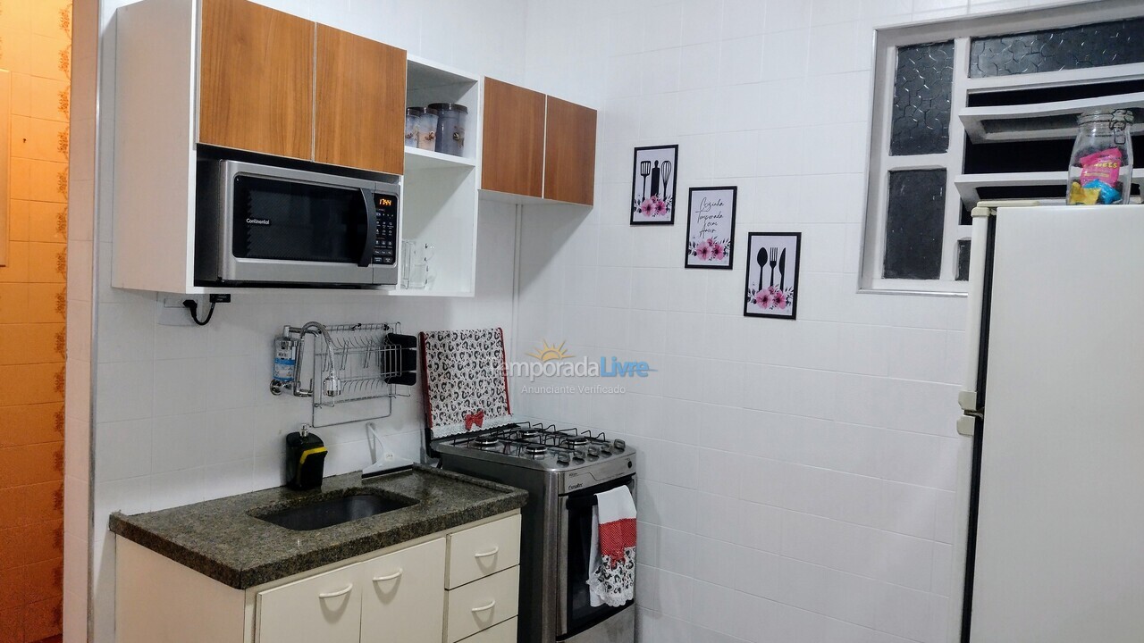 Apartamento para aluguel de temporada em Guarujá (Pitangueiras)