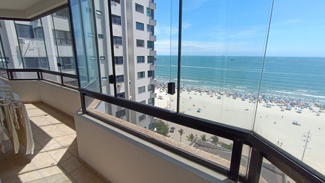 3 Dormitorios com vista do mar 2 vagas de garagem privativas