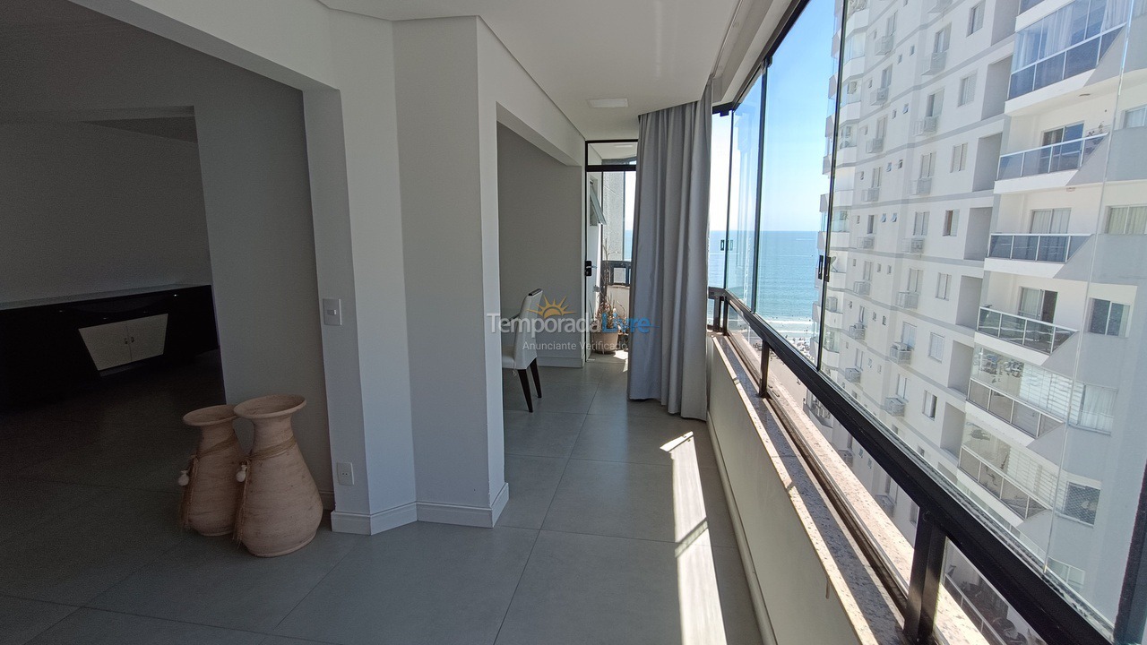 Apartamento para aluguel de temporada em Balneário Camboriú (Praia Central)